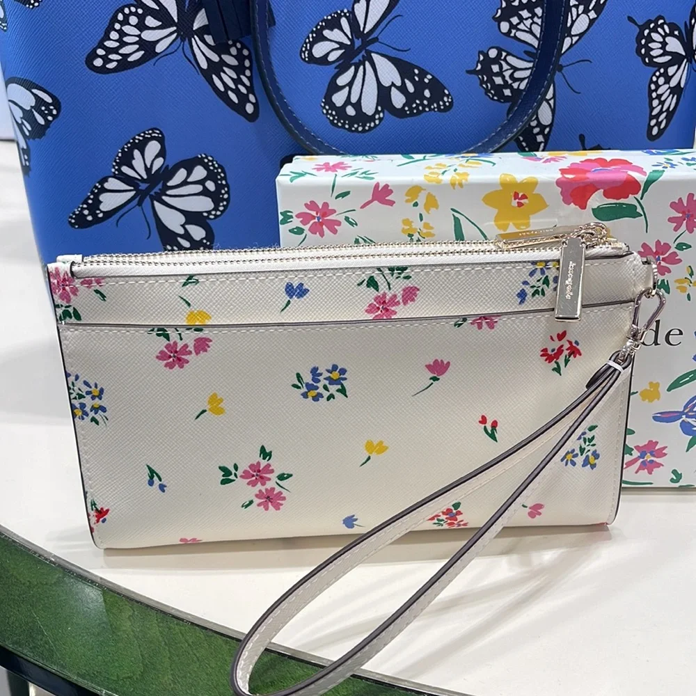 Kate Spade Staci Garden Bouquet Boxed Zip Wristlet
Cream Multi - Picture 13 of 16